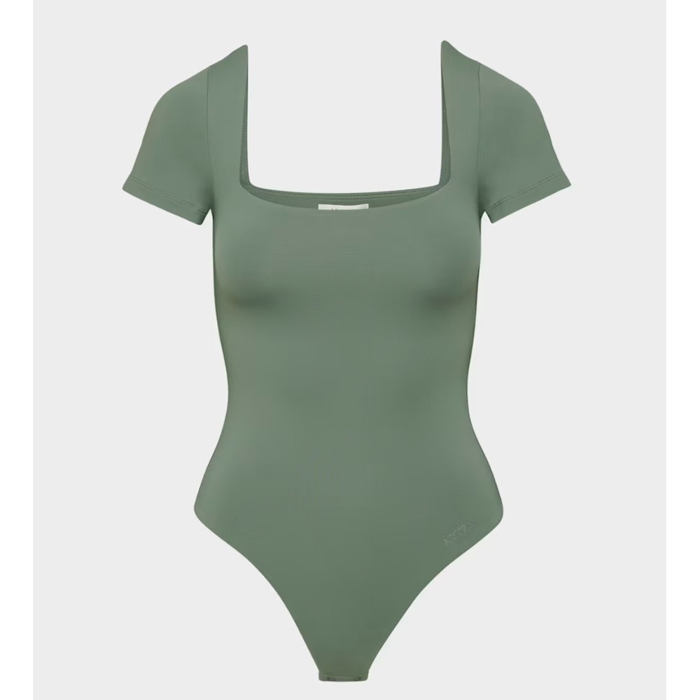 Aritzia Squareneck 125748 Terrace Sage Bodysuit Small